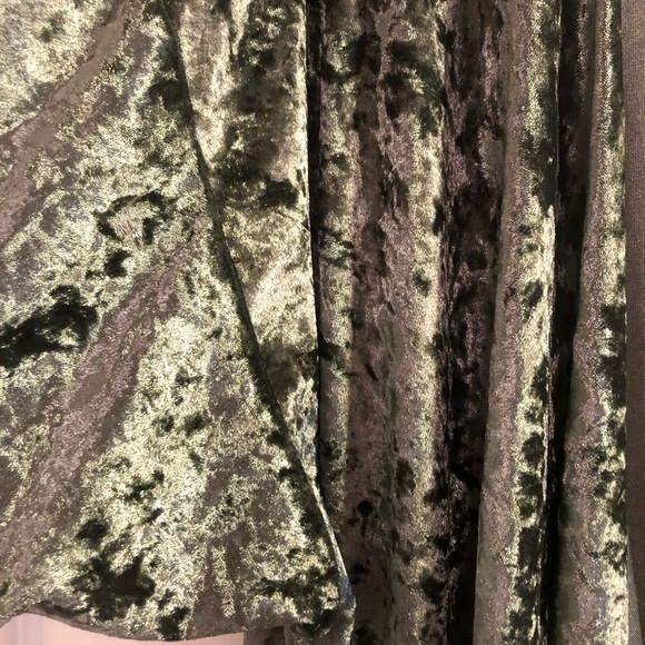 LulaRoe Green Crushed Velvet Shirley Kimono Medium - Picture 3 of 7